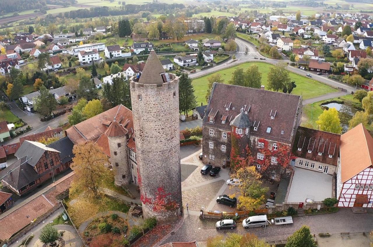Graefin Amalia - Elegantes Apartment In Der Historischen Hinterburg In Schlitz, 2 Schlafzimmer, Mit Garten, Nahe Fulda Und Bad Hersfeld Ngoại thất bức ảnh