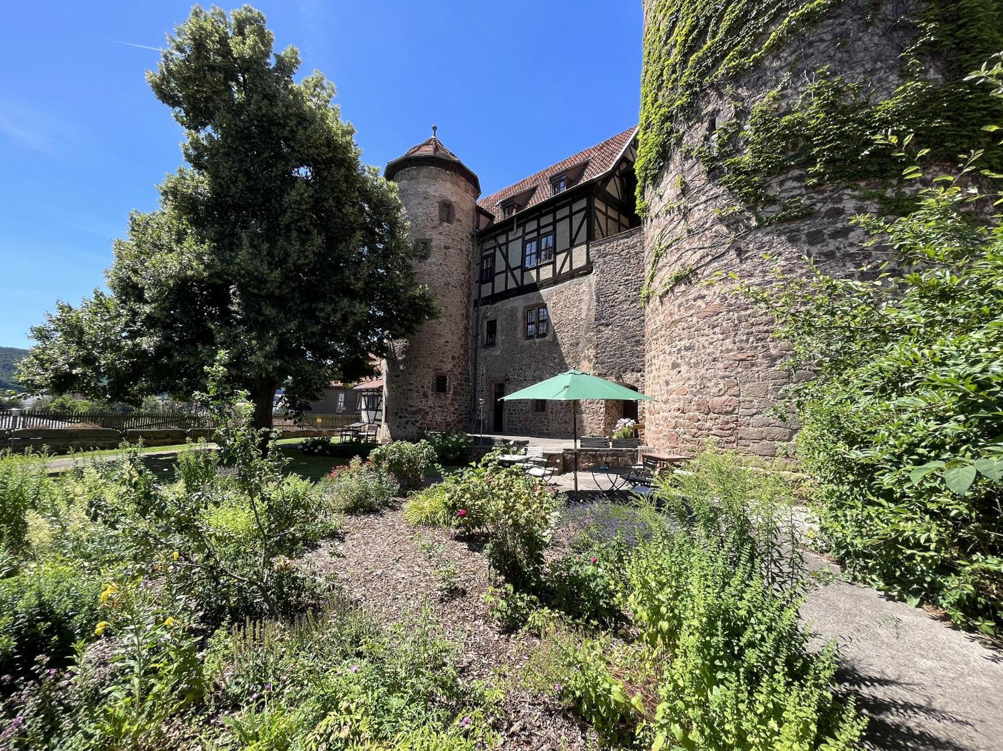 Graefin Amalia - Elegantes Apartment In Der Historischen Hinterburg In Schlitz, 2 Schlafzimmer, Mit Garten, Nahe Fulda Und Bad Hersfeld Ngoại thất bức ảnh
