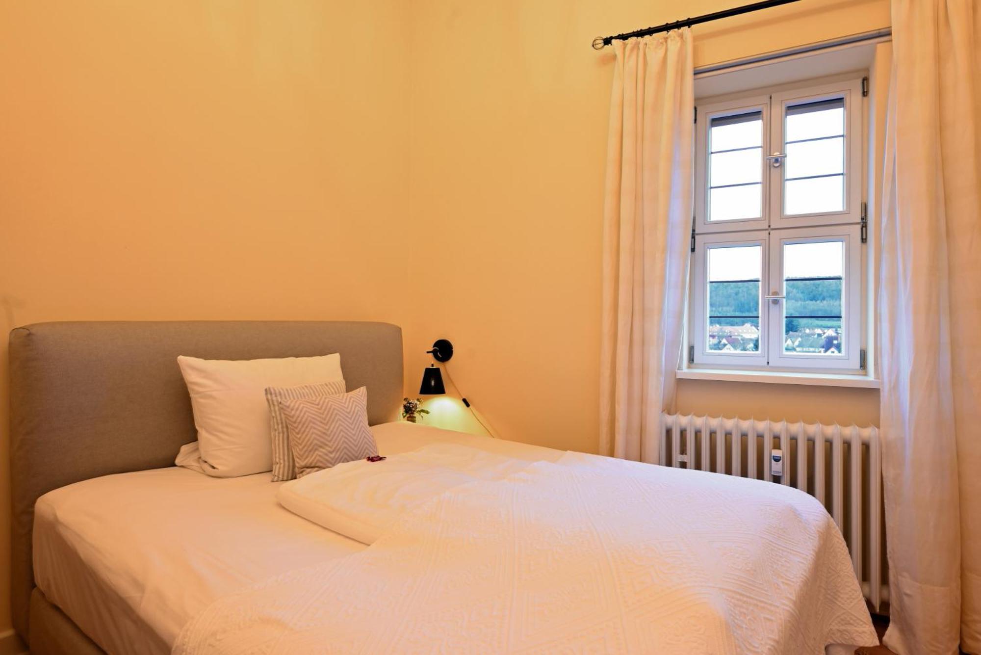 Graefin Amalia - Elegantes Apartment In Der Historischen Hinterburg In Schlitz, 2 Schlafzimmer, Mit Garten, Nahe Fulda Und Bad Hersfeld Ngoại thất bức ảnh